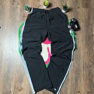 Black Y2K Athletic Works trackpants 

Size S

Inseam 29in
Length 39in